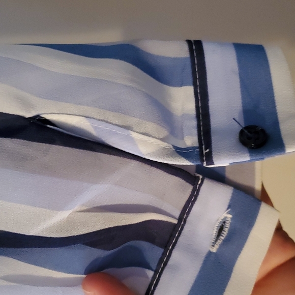 Striped blouse size M - Picture 4 of 7